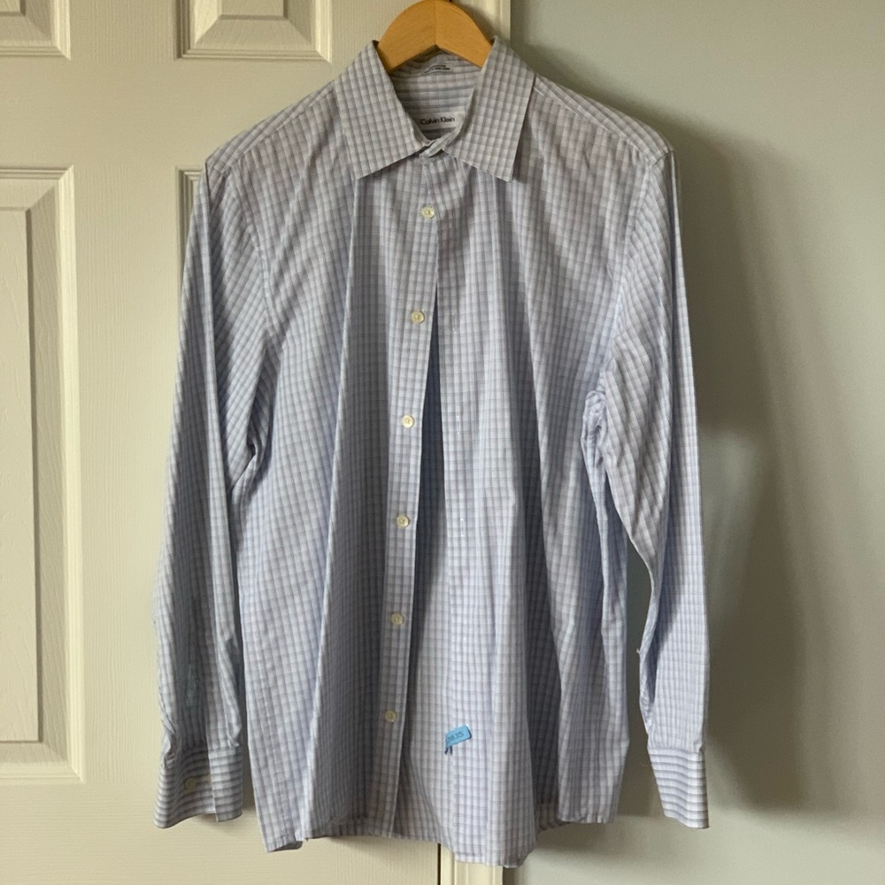 Calvin Klein button down shirt size M